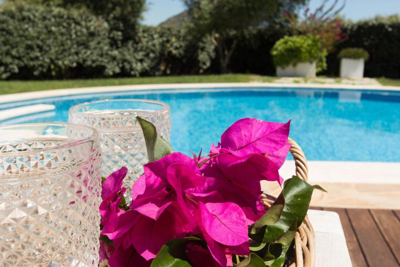 Villa Bougainvillea Con Piscina E Giardino Privato A Pochi Passi Dal Mare Castiadas Eksteriør billede