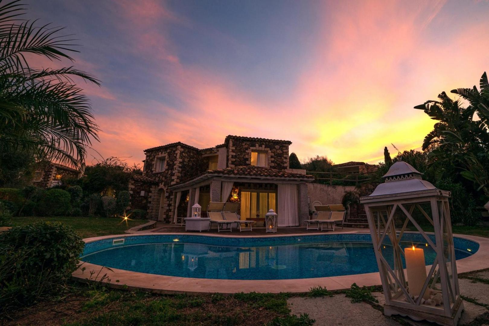 Villa Bougainvillea Con Piscina E Giardino Privato A Pochi Passi Dal Mare Castiadas Eksteriør billede